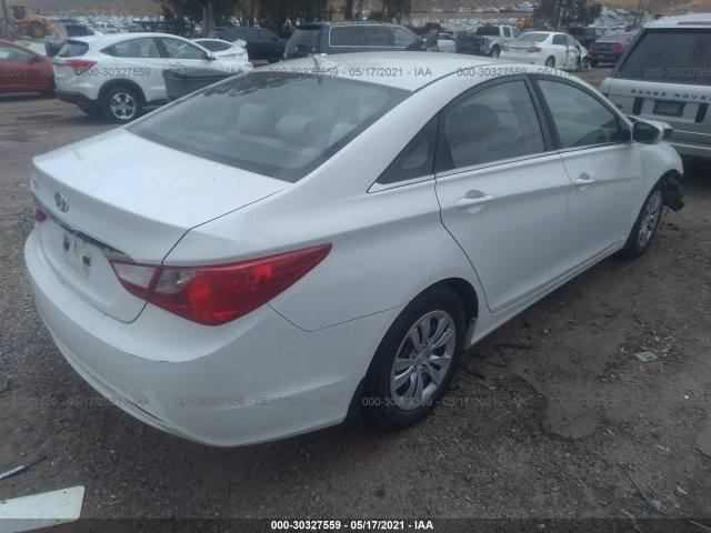 Photo 3 VIN: 5NPEB4AC8BH157152 - HYUNDAI SONATA 