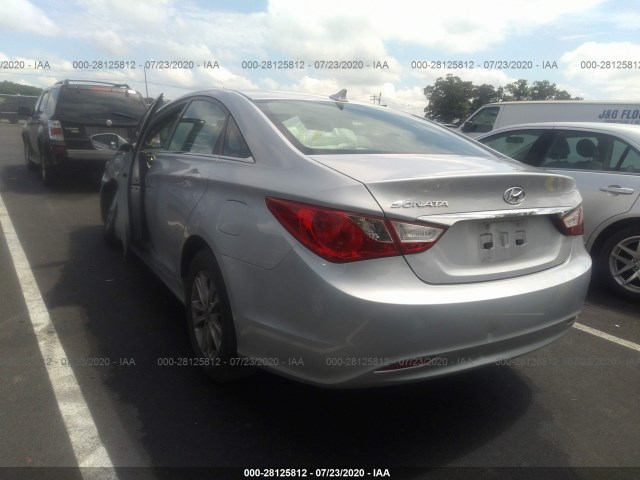 Photo 2 VIN: 5NPEB4AC8BH161119 - HYUNDAI SONATA 