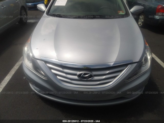 Photo 5 VIN: 5NPEB4AC8BH161119 - HYUNDAI SONATA 