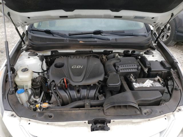 Photo 6 VIN: 5NPEB4AC8BH164697 - HYUNDAI SONATA GLS 