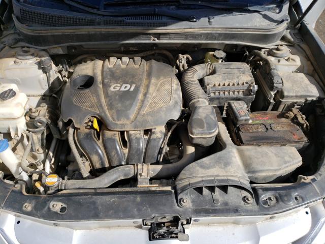 Photo 6 VIN: 5NPEB4AC8BH172220 - HYUNDAI SONATA GLS 