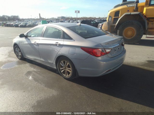 Photo 2 VIN: 5NPEB4AC8BH177045 - HYUNDAI SONATA 