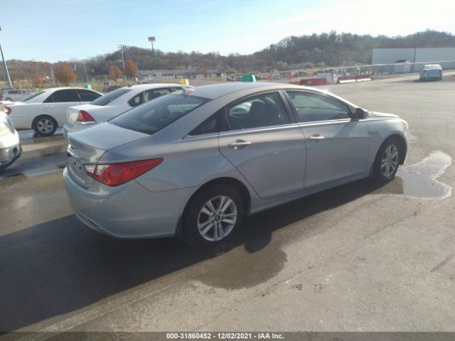 Photo 3 VIN: 5NPEB4AC8BH177045 - HYUNDAI SONATA 