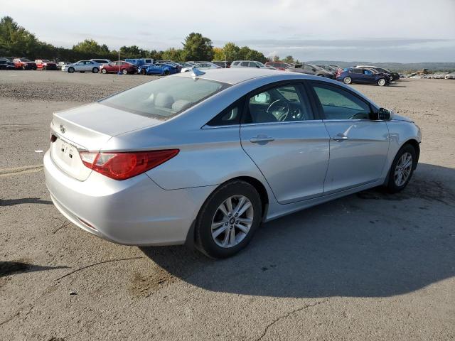 Photo 2 VIN: 5NPEB4AC8BH194010 - HYUNDAI SONATA GLS 