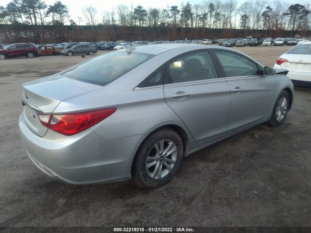 Photo 3 VIN: 5NPEB4AC8BH202106 - HYUNDAI SONATA 