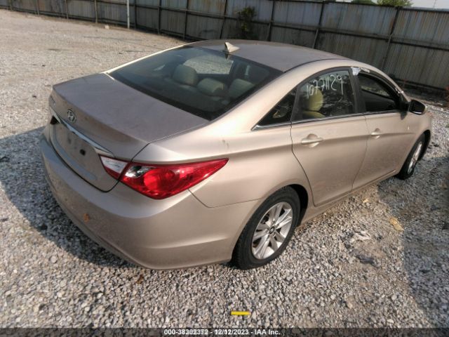 Photo 3 VIN: 5NPEB4AC8BH213980 - HYUNDAI SONATA 