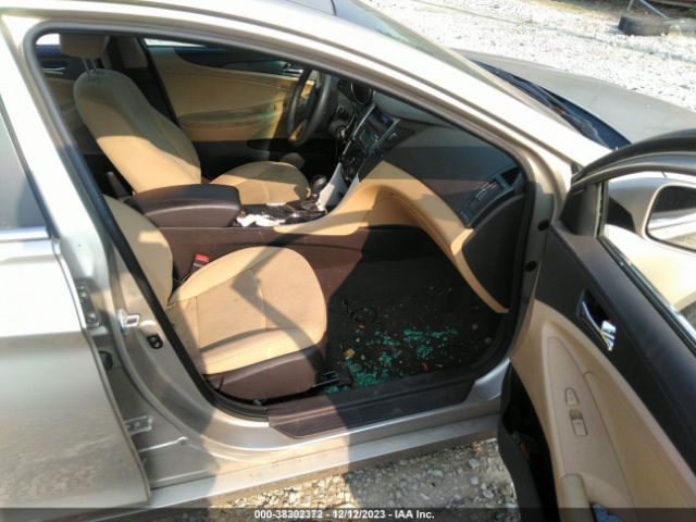 Photo 4 VIN: 5NPEB4AC8BH213980 - HYUNDAI SONATA 