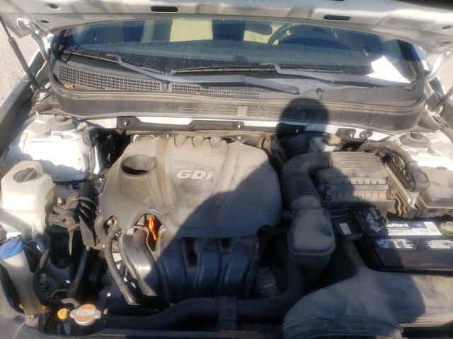 Photo 6 VIN: 5NPEB4AC8BH258854 - HYUNDAI SONATA GLS 