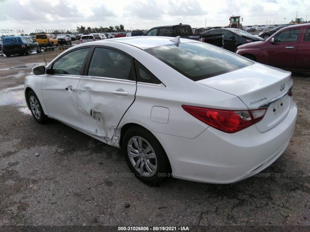 Photo 2 VIN: 5NPEB4AC8BH303498 - HYUNDAI SONATA 