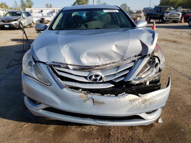 Photo 4 VIN: 5NPEB4AC8CH308802 - HYUNDAI SONATA 