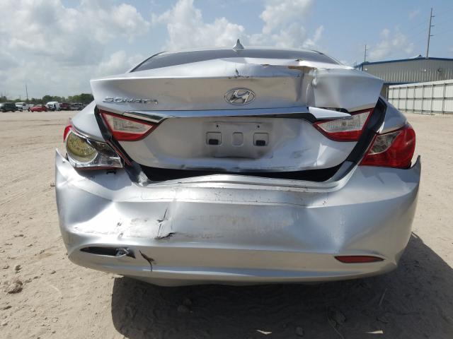 Photo 8 VIN: 5NPEB4AC8CH314423 - HYUNDAI SONATA GLS 