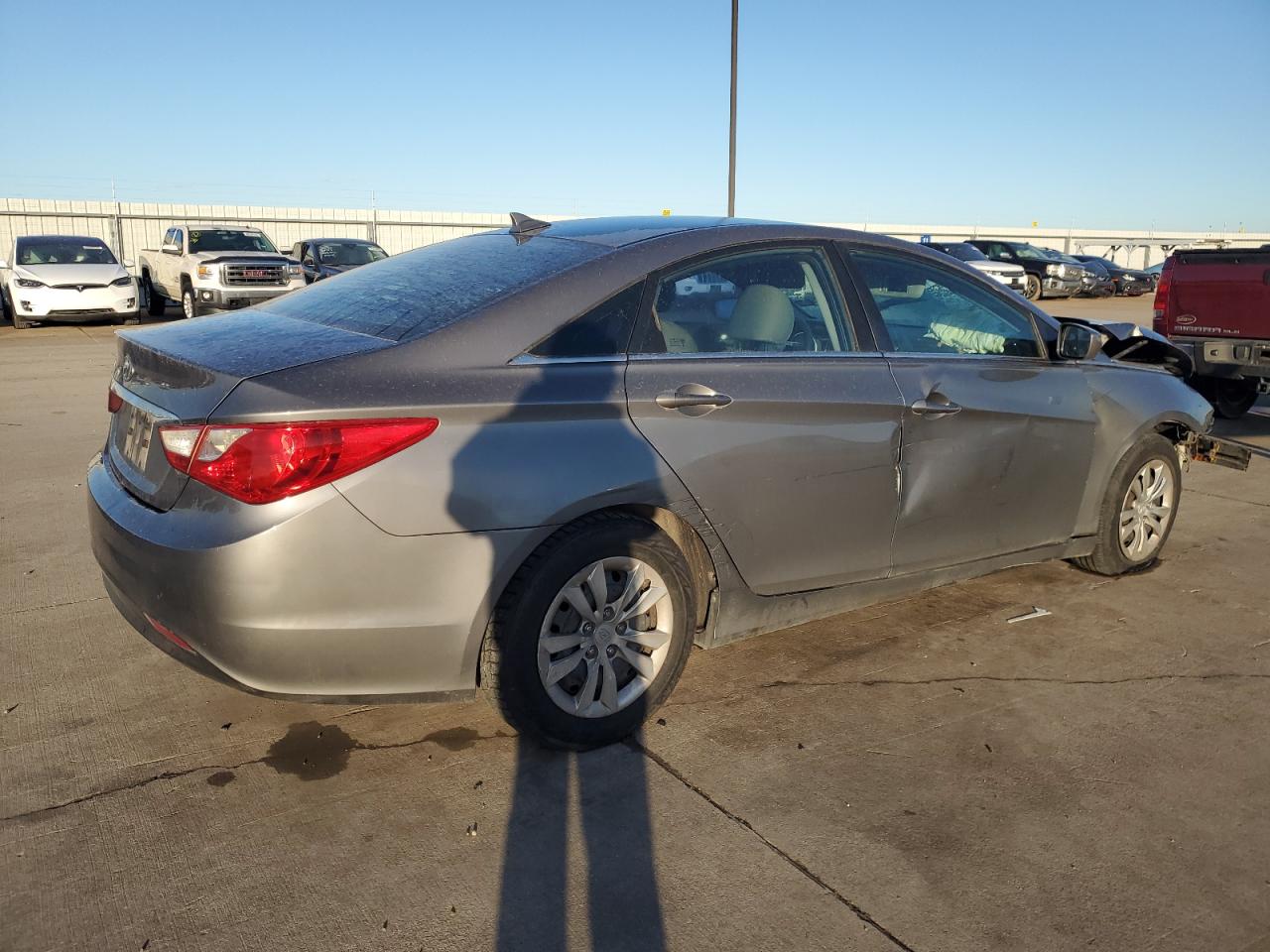 Photo 2 VIN: 5NPEB4AC8CH327222 - HYUNDAI SONATA 