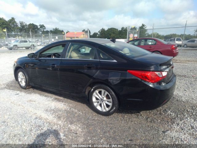 Photo 2 VIN: 5NPEB4AC8CH394208 - HYUNDAI SONATA 