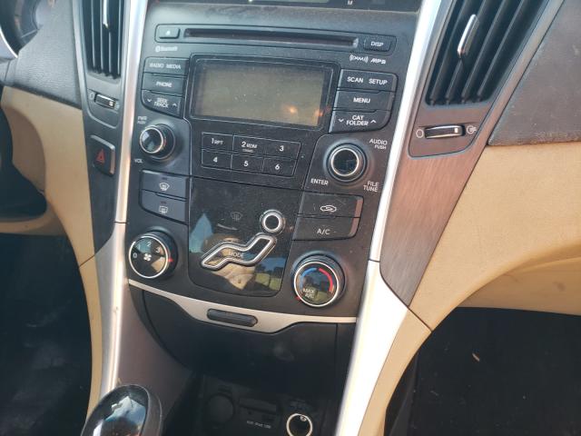 Photo 8 VIN: 5NPEB4AC8CH413288 - HYUNDAI SONATA GLS 