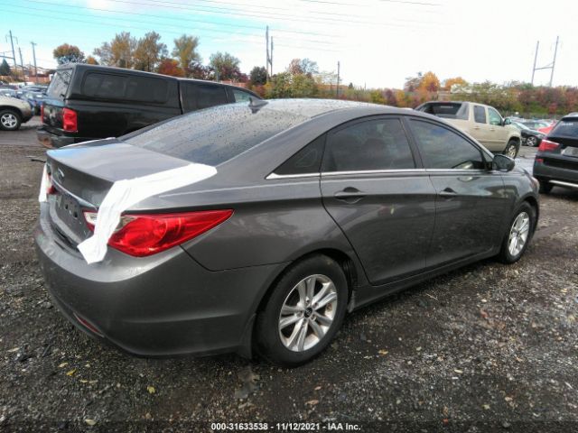 Photo 3 VIN: 5NPEB4AC8CH421259 - HYUNDAI SONATA 