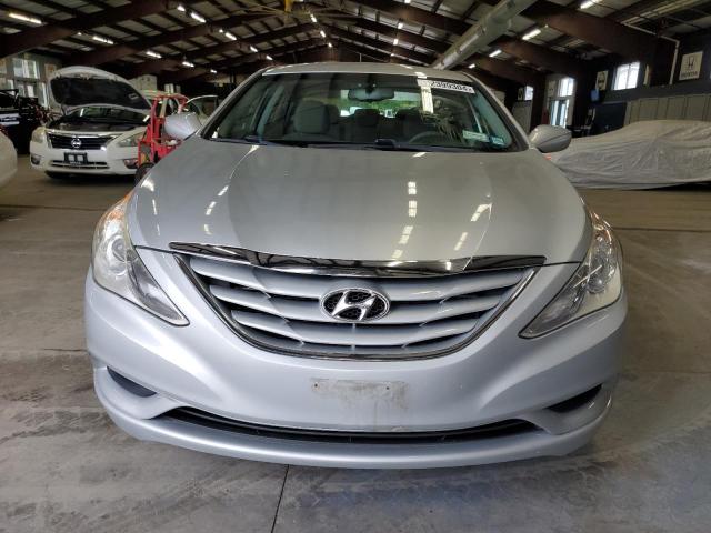 Photo 4 VIN: 5NPEB4AC8CH426851 - HYUNDAI SONATA GLS 