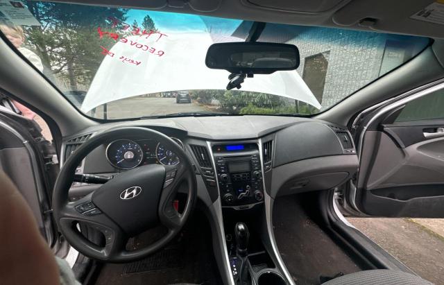 Photo 8 VIN: 5NPEB4AC8CH465553 - HYUNDAI SONATA GLS 