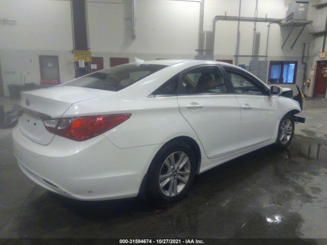 Photo 3 VIN: 5NPEB4AC8CH466427 - HYUNDAI SONATA 