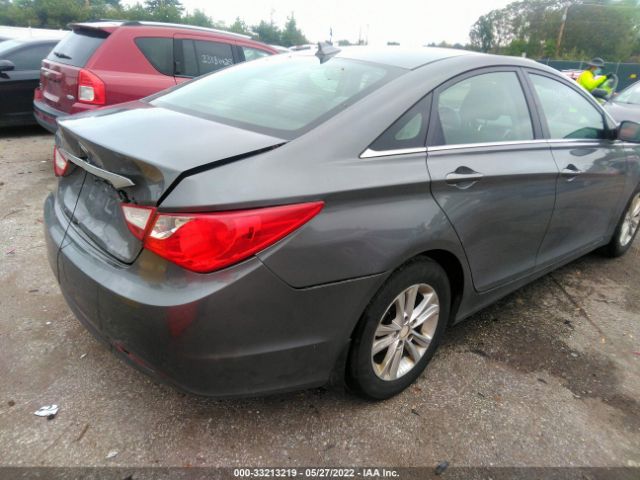 Photo 3 VIN: 5NPEB4AC8CH469960 - HYUNDAI SONATA 