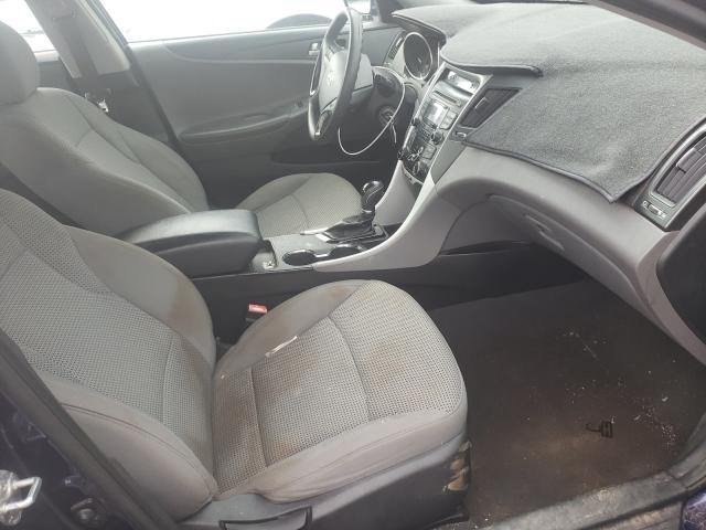 Photo 4 VIN: 5NPEB4AC8CH492199 - HYUNDAI SONATA GLS 