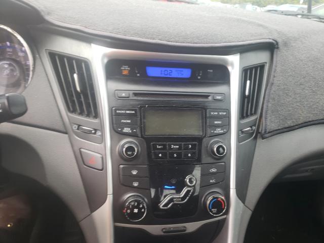 Photo 8 VIN: 5NPEB4AC8CH492199 - HYUNDAI SONATA GLS 