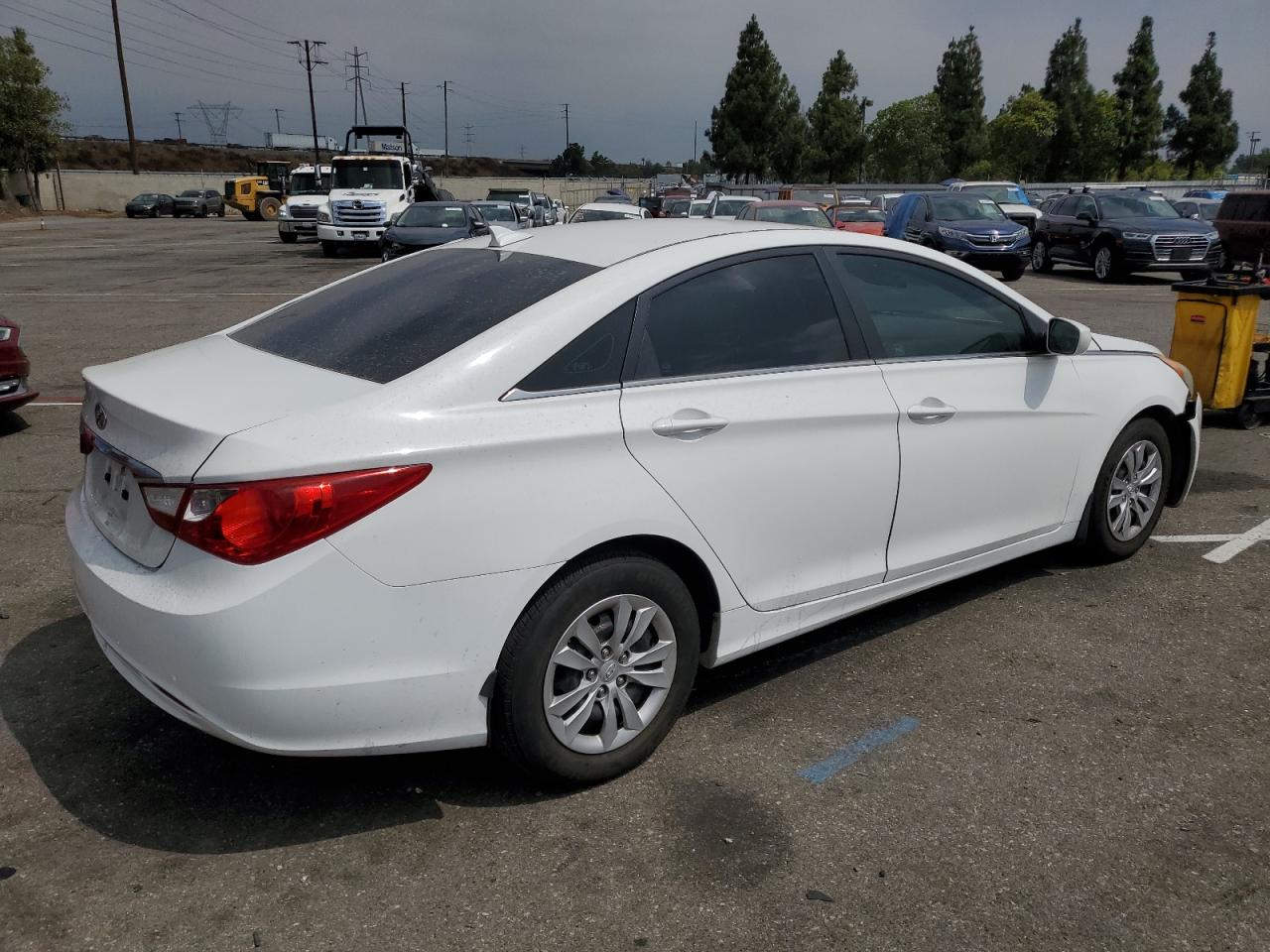 Photo 2 VIN: 5NPEB4AC8CH492638 - HYUNDAI SONATA 