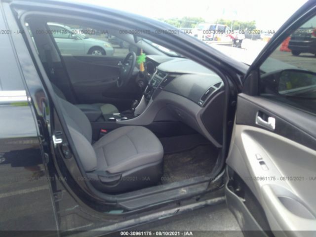 Photo 4 VIN: 5NPEB4AC8CH492994 - HYUNDAI SONATA 