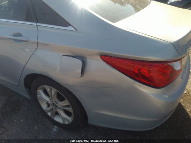 Photo 5 VIN: 5NPEB4AC8CH493269 - HYUNDAI SONATA 