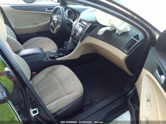 Photo 4 VIN: 5NPEB4AC8CH495393 - HYUNDAI SONATA 