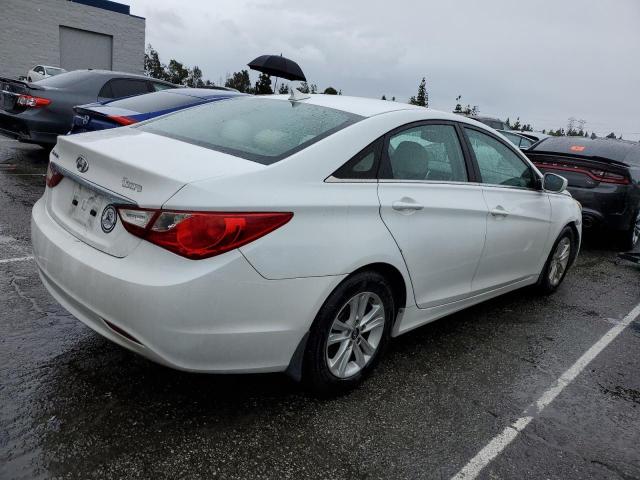 Photo 2 VIN: 5NPEB4AC8CH498164 - HYUNDAI SONATA GLS 