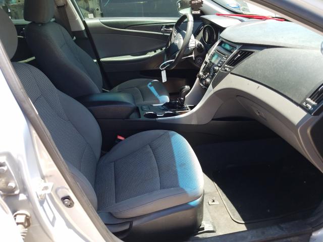 Photo 4 VIN: 5NPEB4AC8DH508659 - HYUNDAI SONATA GLS 