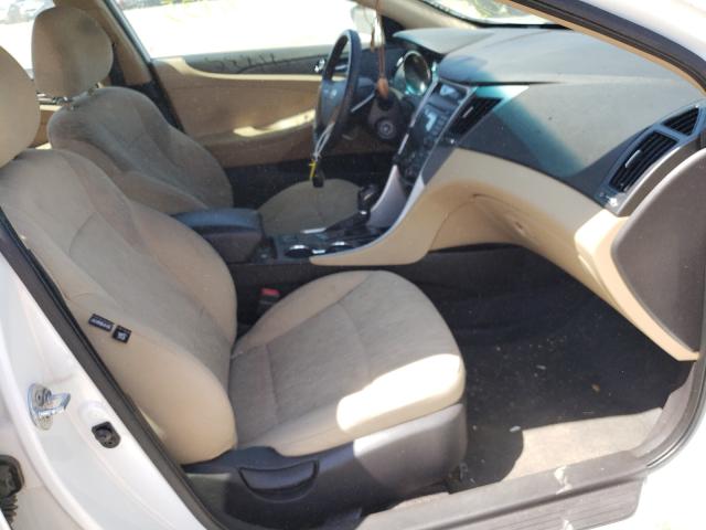 Photo 4 VIN: 5NPEB4AC8DH530578 - HYUNDAI SONATA GLS 