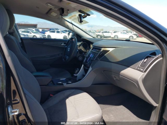 Photo 4 VIN: 5NPEB4AC8DH532265 - HYUNDAI SONATA 