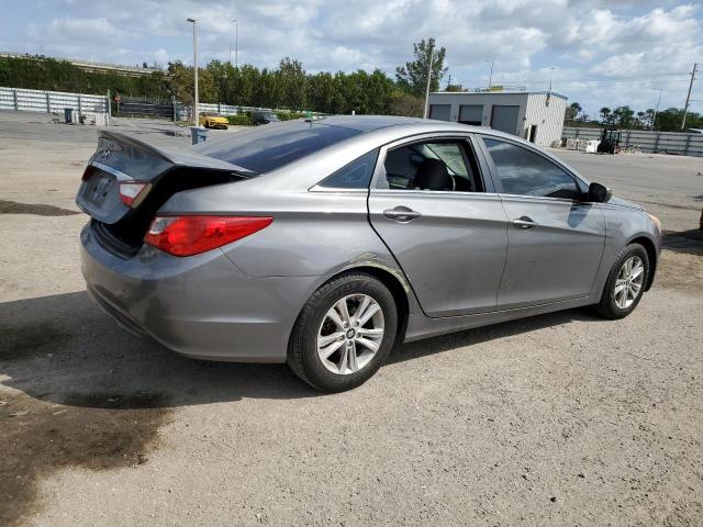 Photo 2 VIN: 5NPEB4AC8DH555240 - HYUNDAI SONATA GLS 