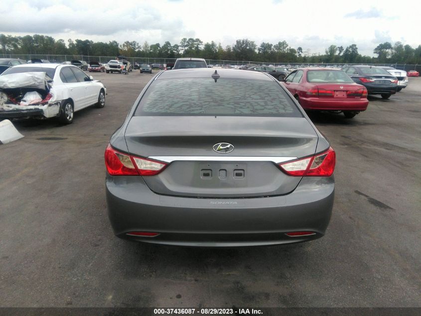 Photo 16 VIN: 5NPEB4AC8DH556100 - HYUNDAI SONATA 