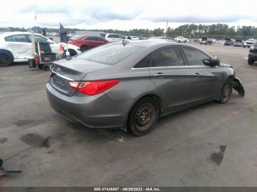 Photo 3 VIN: 5NPEB4AC8DH556100 - HYUNDAI SONATA 