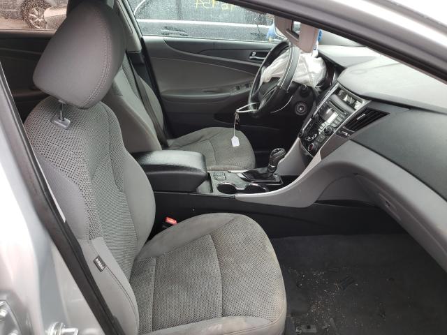 Photo 4 VIN: 5NPEB4AC8DH578100 - HYUNDAI SONATA GLS 