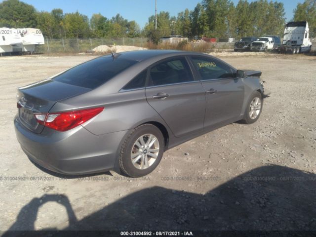 Photo 3 VIN: 5NPEB4AC8DH578856 - HYUNDAI SONATA 