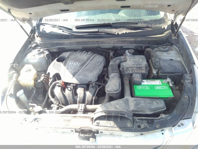 Photo 9 VIN: 5NPEB4AC8DH591851 - HYUNDAI SONATA 