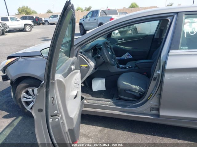 Photo 4 VIN: 5NPEB4AC8DH594796 - HYUNDAI SONATA 