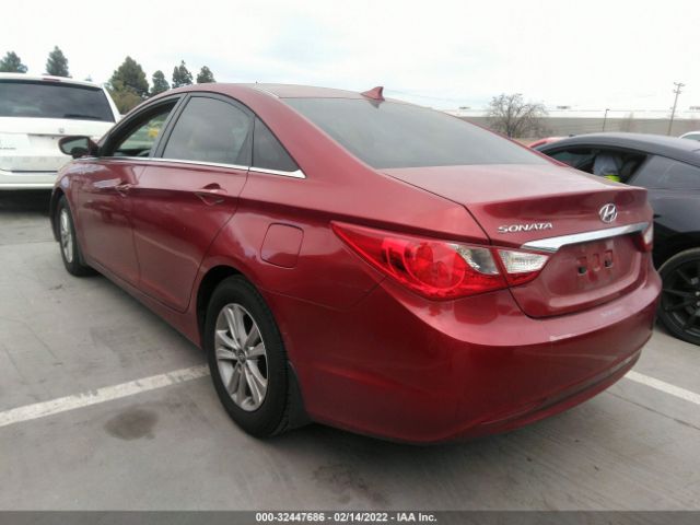 Photo 2 VIN: 5NPEB4AC8DH631233 - HYUNDAI SONATA 