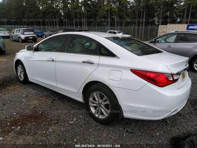 Photo 2 VIN: 5NPEB4AC8DH633905 - HYUNDAI SONATA 