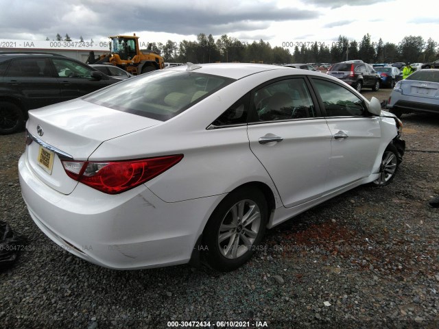 Photo 3 VIN: 5NPEB4AC8DH633905 - HYUNDAI SONATA 