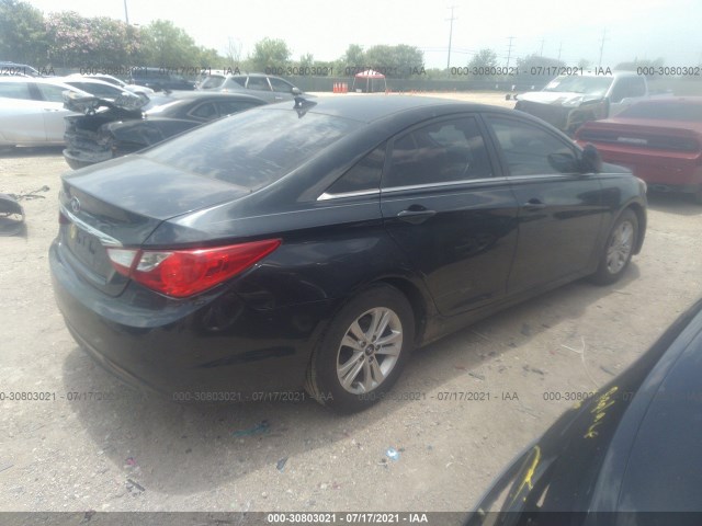 Photo 3 VIN: 5NPEB4AC8DH659369 - HYUNDAI SONATA 