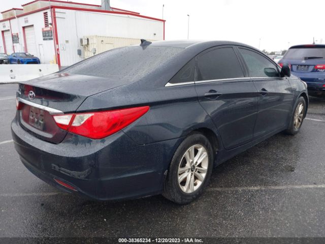 Photo 3 VIN: 5NPEB4AC8DH659680 - HYUNDAI SONATA 