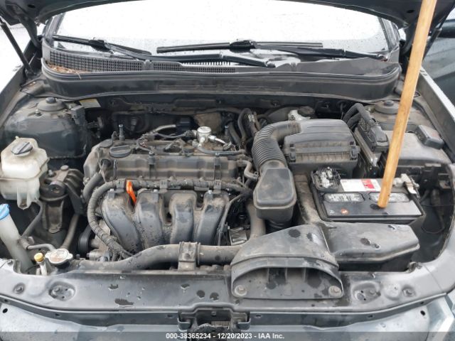 Photo 9 VIN: 5NPEB4AC8DH659680 - HYUNDAI SONATA 