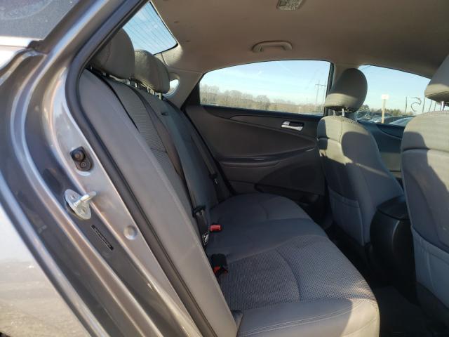 Photo 4 VIN: 5NPEB4AC8DH675104 - HYUNDAI SONATA GLS 