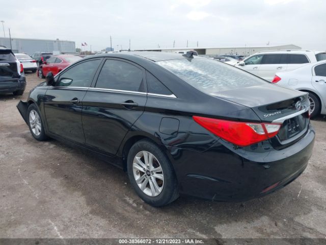 Photo 2 VIN: 5NPEB4AC8DH686006 - HYUNDAI SONATA 