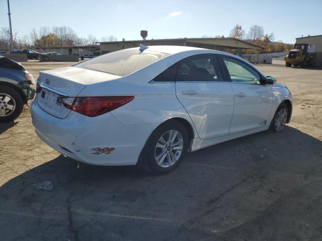 Photo 2 VIN: 5NPEB4AC8DH687219 - HYUNDAI SONATA GLS 