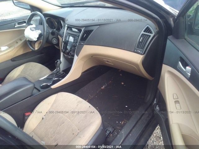 Photo 4 VIN: 5NPEB4AC8DH695353 - HYUNDAI SONATA 